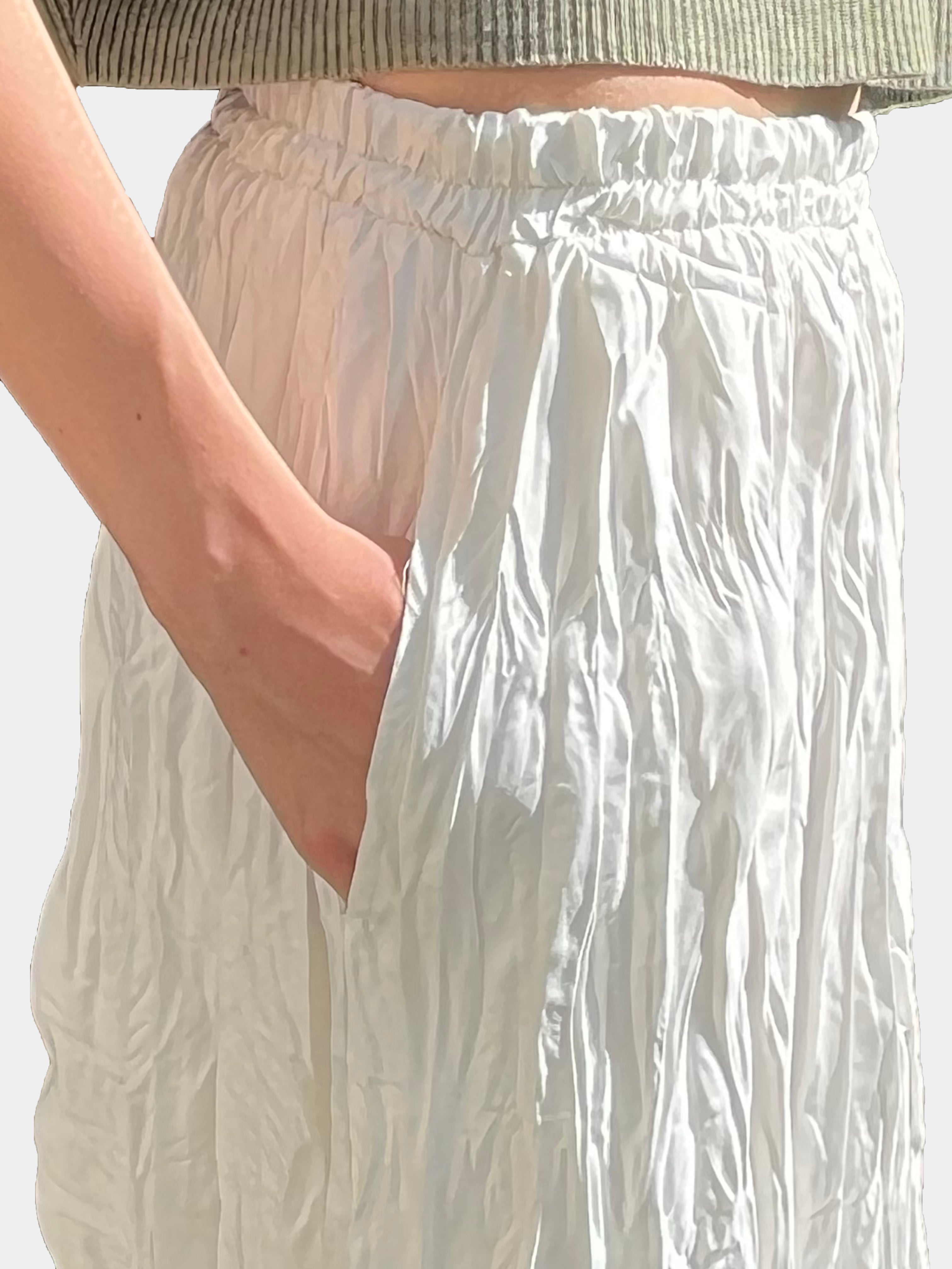 Beyaz Kırışık Detaylı Uzun Etek