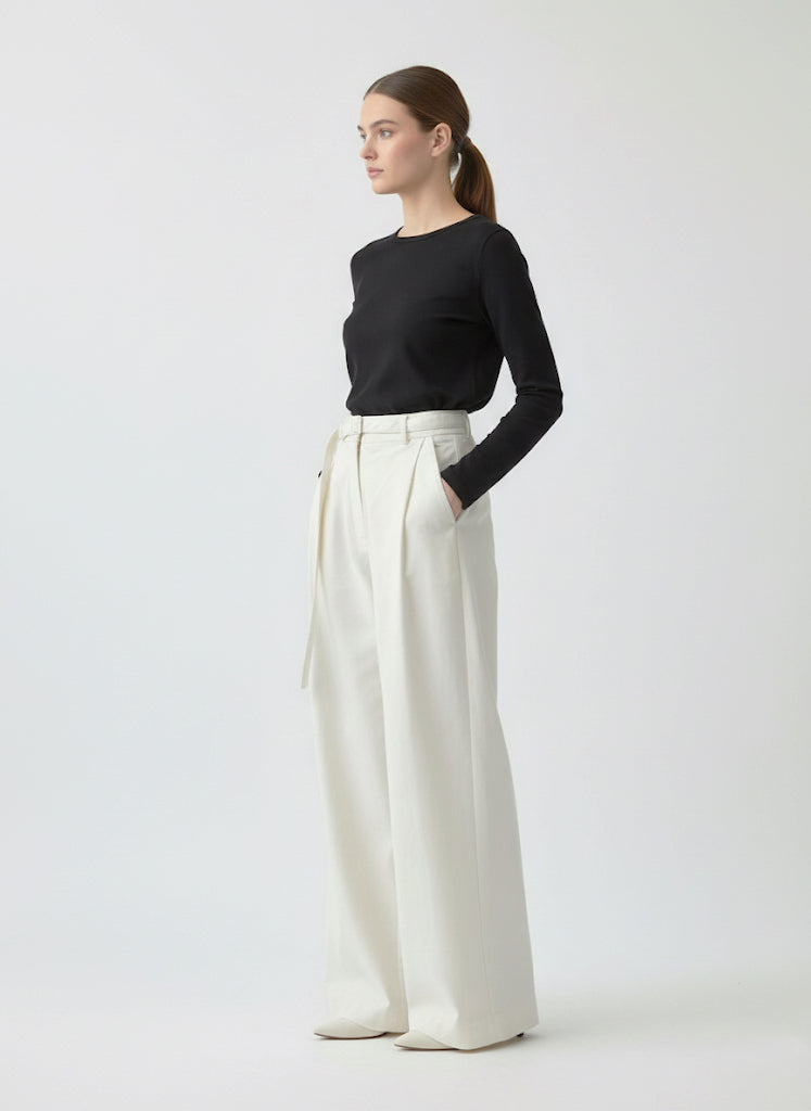 Beyaz Kemer Detaylı Wide Leg Pantolon