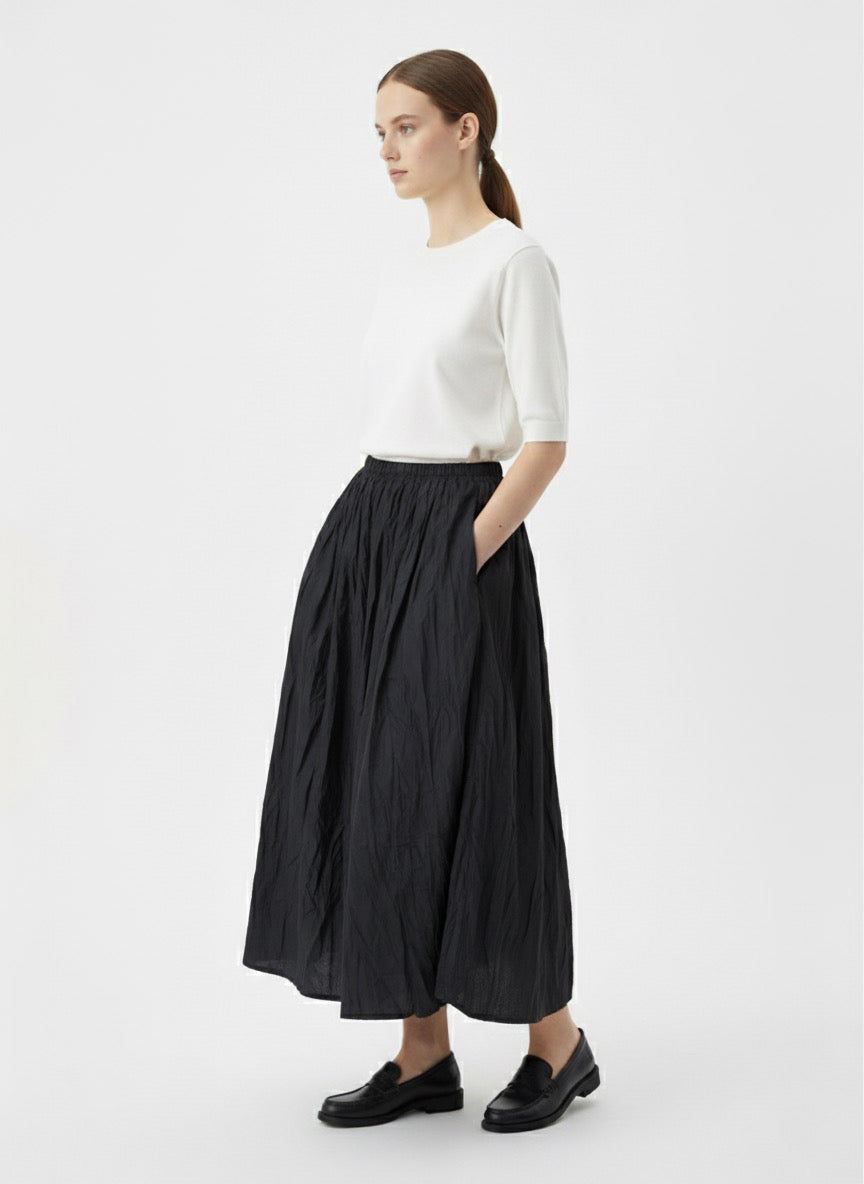 Siyah Kırışık Detaylı Uzun Etek