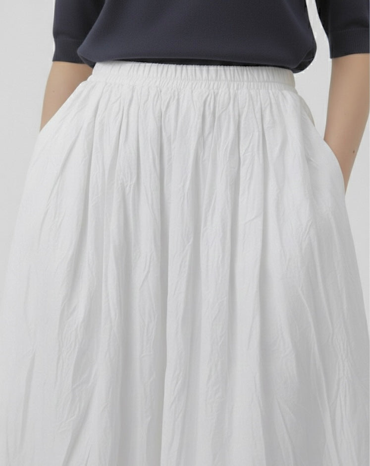 Beyaz Kırışık Detaylı Uzun Etek